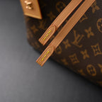 Louis Vuitton Neo Noé Bucket Bag – Monogram Canvas with Bordeaux Interior